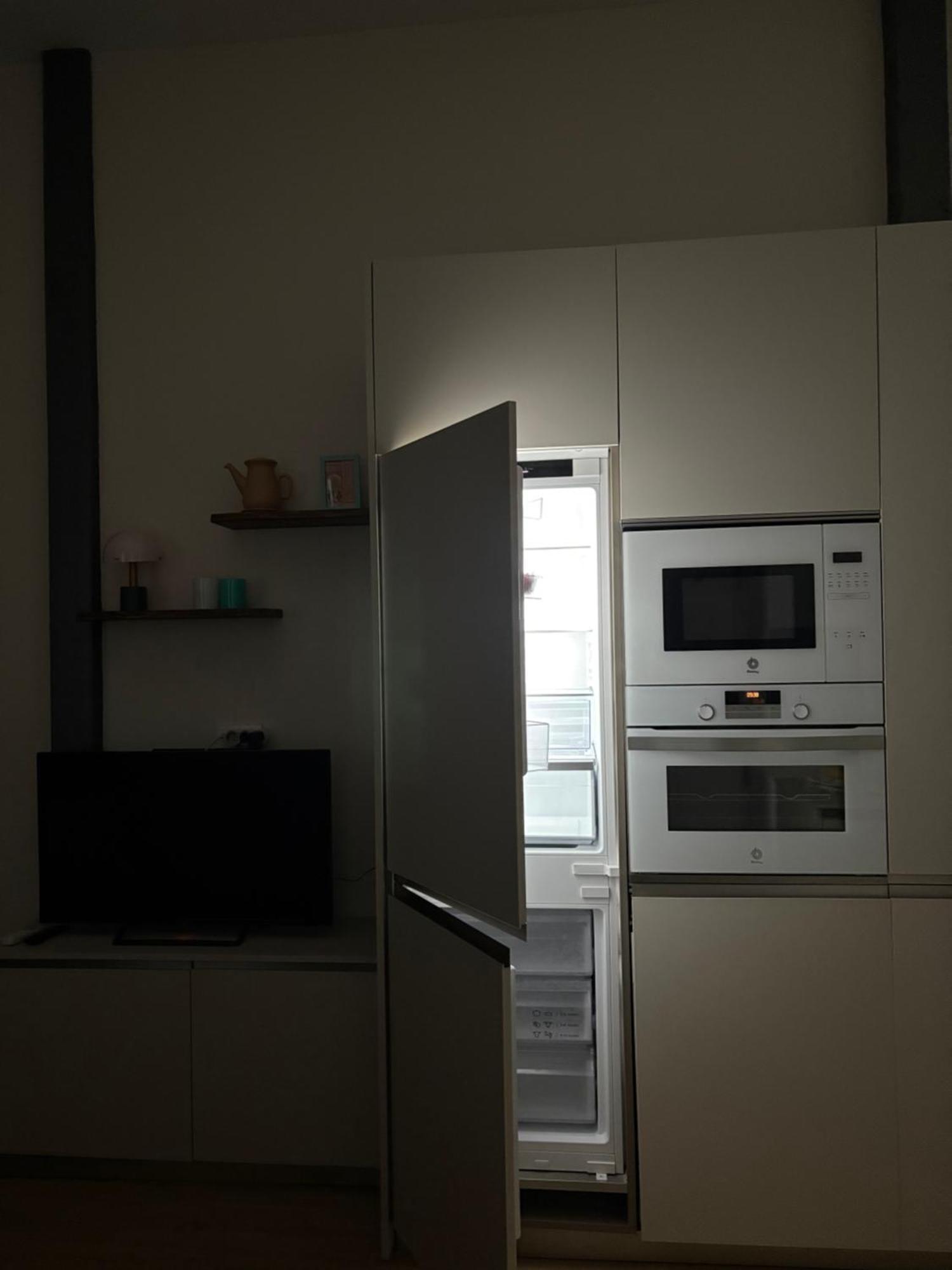 Apartamento Premium En Plaza Mina Minimalismo Y Confort A Pasos Del Mar Кадис Экстерьер фото